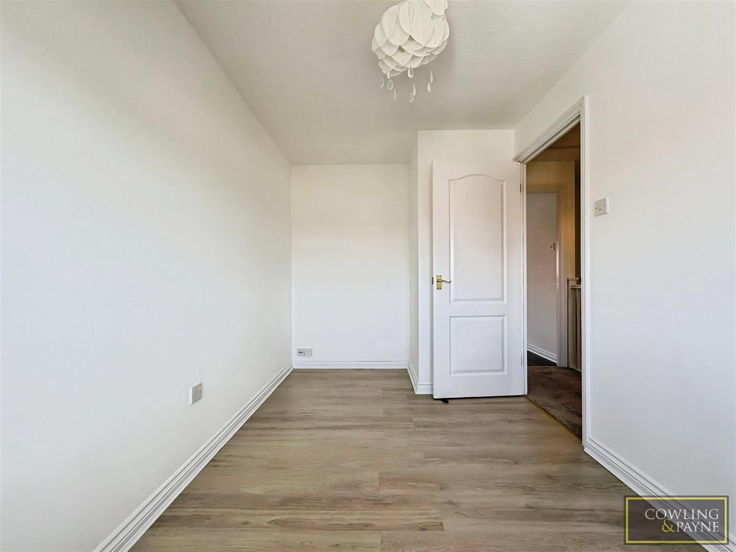 Davidson Gardens, Wickford